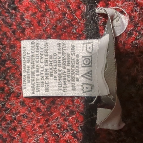 Buffalo Plaid Sweater - Picture 5 of 5